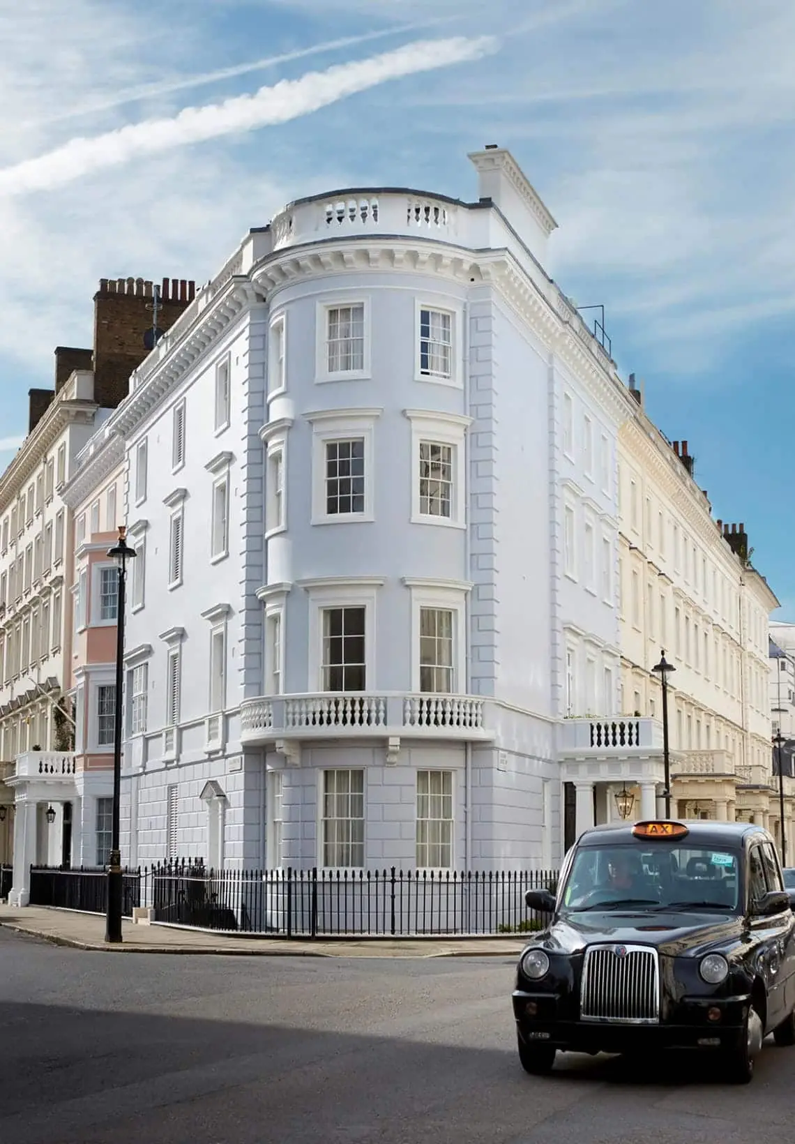 2 Chesham Hotel Exterior